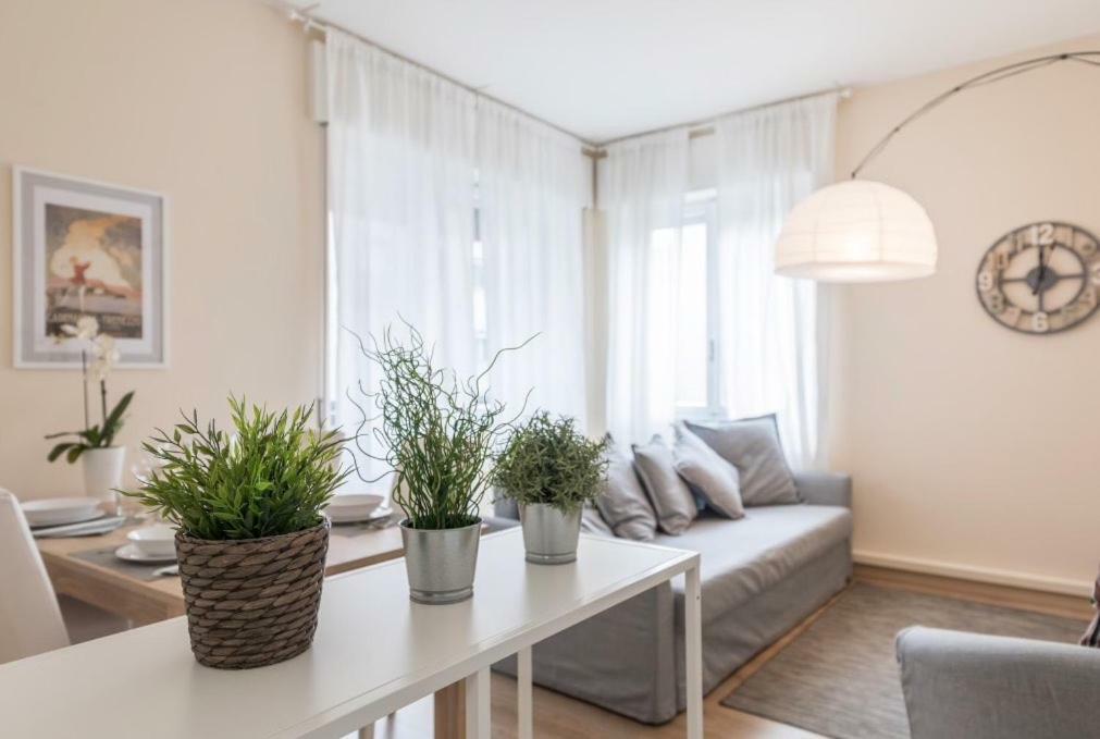 Lovely, Charming And Quiet Apartment In The Centre Air Conditioned And Free Private Garage كومو المظهر الخارجي الصورة
