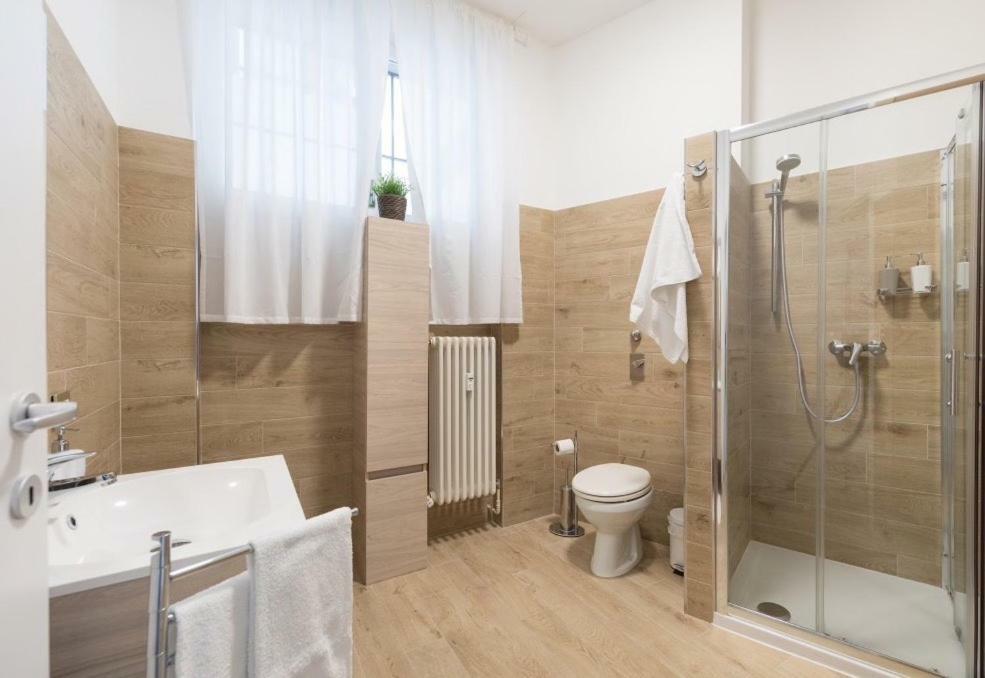 Lovely, Charming And Quiet Apartment In The Centre Air Conditioned And Free Private Garage كومو المظهر الخارجي الصورة